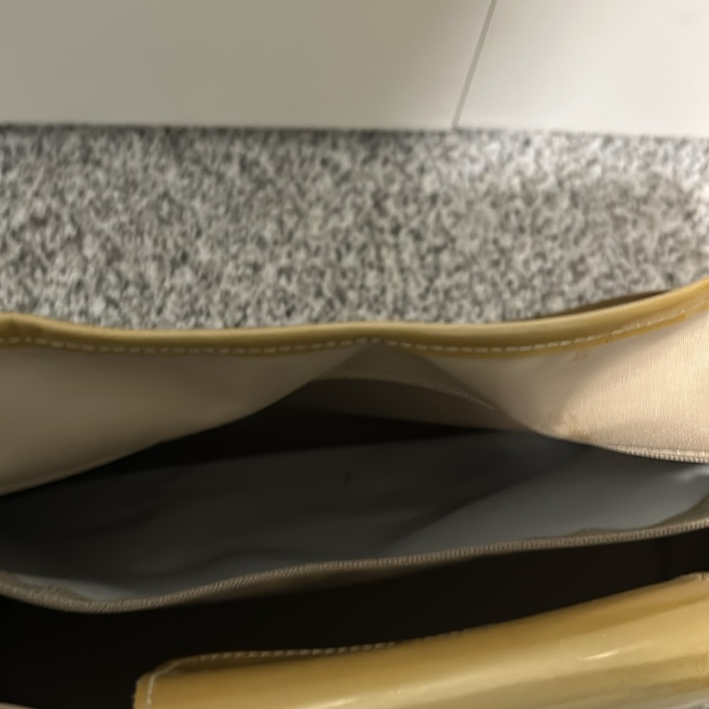 Longchamps Gold Handbag - Picture 11 of 16